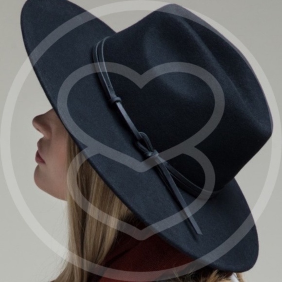 Luxe Black belted Wide Brim panana hat - Picture 1 of 9